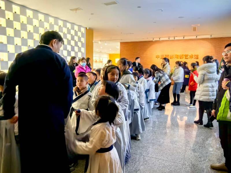 文化赋能：达坂城区魔创文旅挖掘城市文化资源的实践探索